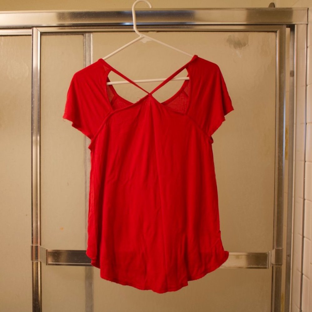 Red Flowy Light Top - Picture 2 of 4